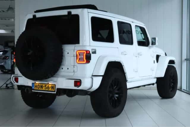 Jeep Wrangler (2025) thumbnail 2