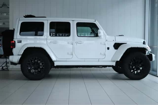 Jeep Wrangler (2025) thumbnail 14
