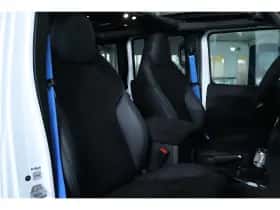 Jeep Wrangler (2025) thumbnail 3