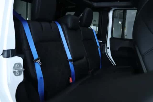 Jeep Wrangler (2025) thumbnail 21