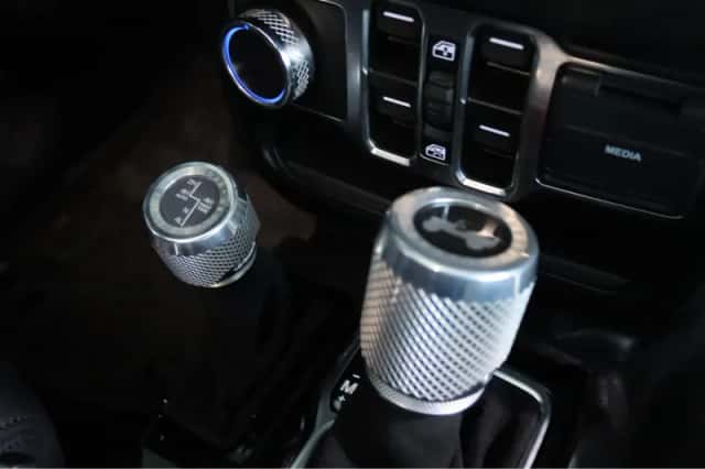 Jeep Wrangler (2025) thumbnail 26