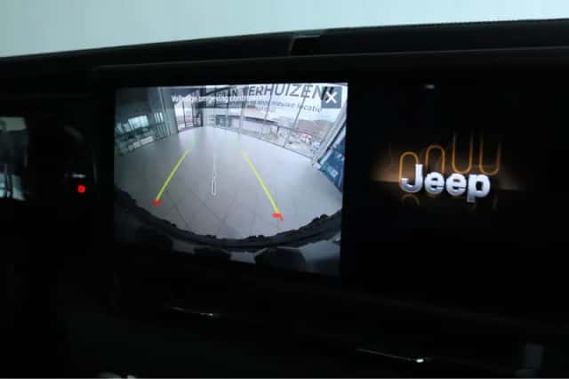 Jeep Wrangler (2025) thumbnail 35