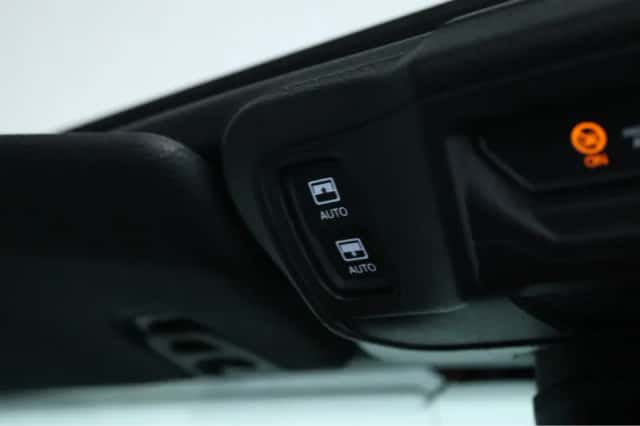Jeep Wrangler (2025) thumbnail 37