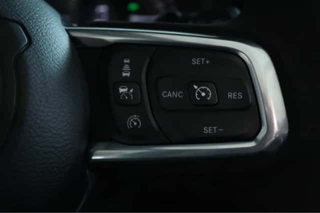 Jeep Wrangler (2025) thumbnail 39