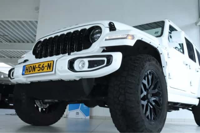 Jeep Wrangler (2025) thumbnail 5