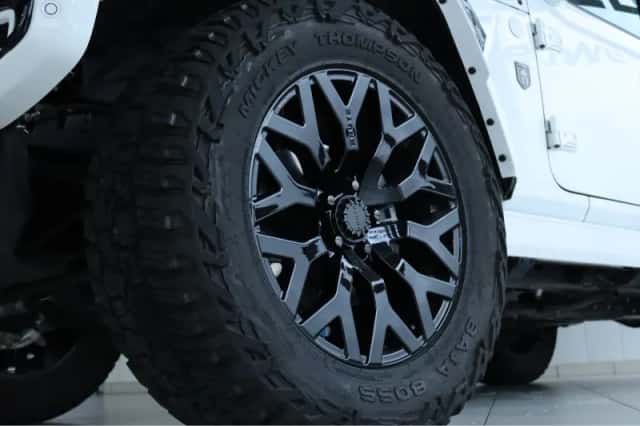 Jeep Wrangler (2025) thumbnail 7