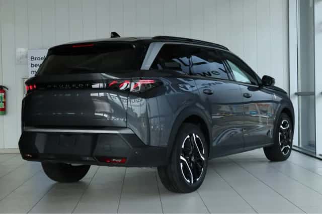 Peugeot 5008 (2026) thumbnail 2