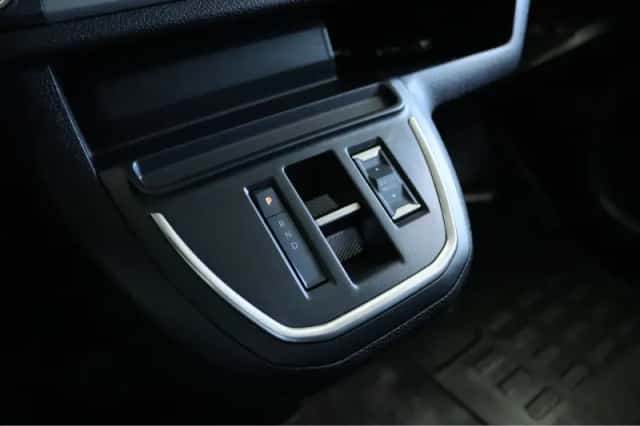 Peugeot E-Expert (2026) thumbnail 32