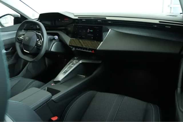 Peugeot 308 (2025) thumbnail 4