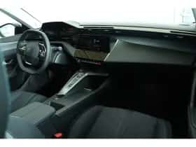Peugeot 308 (2025) thumbnail 4