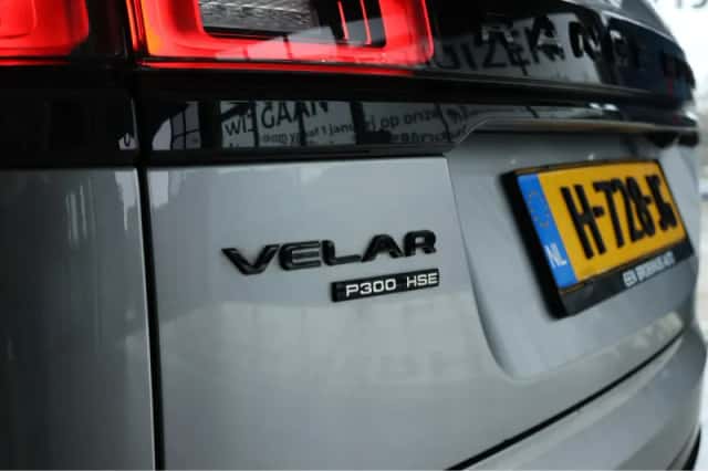 Land Rover Range Rover Velar (2019) thumbnail 18