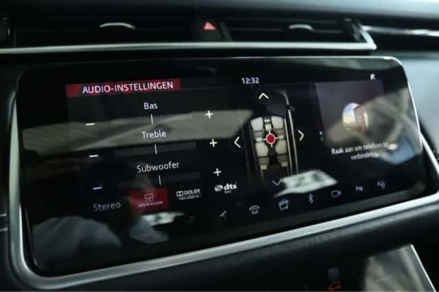 Land Rover Range Rover Velar (2019) thumbnail 43