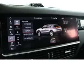Porsche Cayenne (2020) thumbnail 35
