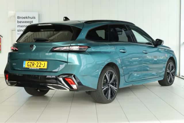 Peugeot 308 (2025) thumbnail 2
