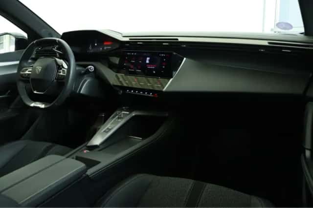 Peugeot 308 (2025) thumbnail 4