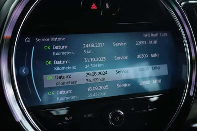 MINI Countryman (2021) thumbnail 28