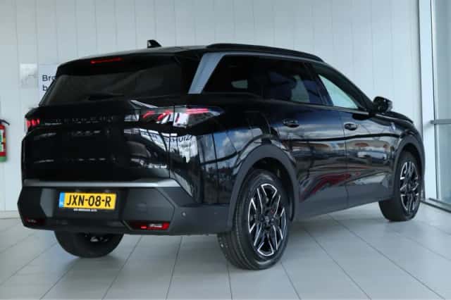 Peugeot 5008 (2026) thumbnail 2