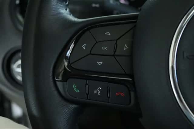 Jeep Renegade (2020) thumbnail 30