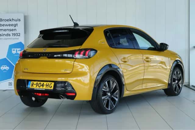 Peugeot 208 (2022) thumbnail 2