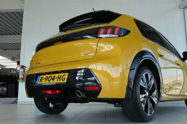 Peugeot 208 (2022) thumbnail 13