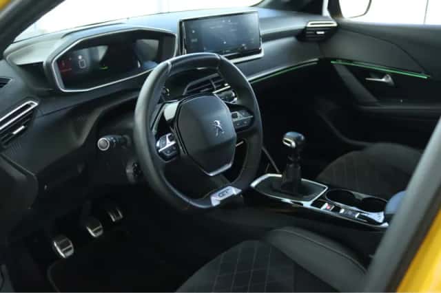 Peugeot 208 (2022) thumbnail 21
