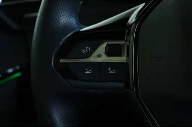 Peugeot 208 (2022) thumbnail 38