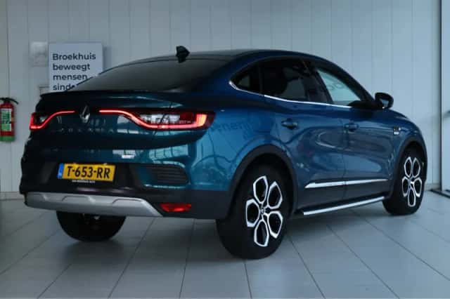 Renault Arkana (2021) thumbnail 2
