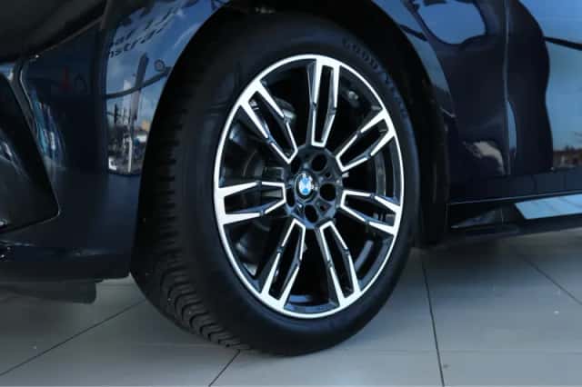 BMW 5-Serie (2025) thumbnail 9