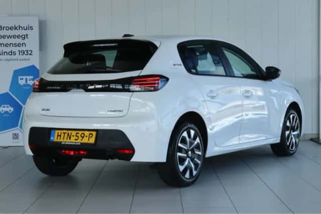 Peugeot 208 (2025) thumbnail 2