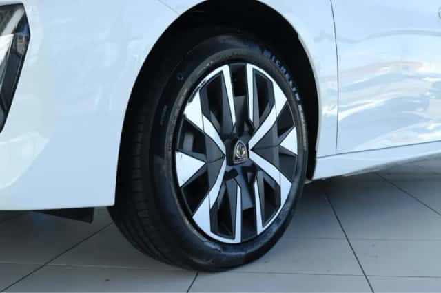 Peugeot 208 (2025) thumbnail 7
