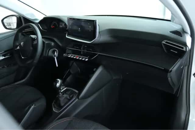 Peugeot 208 (2025) thumbnail 4