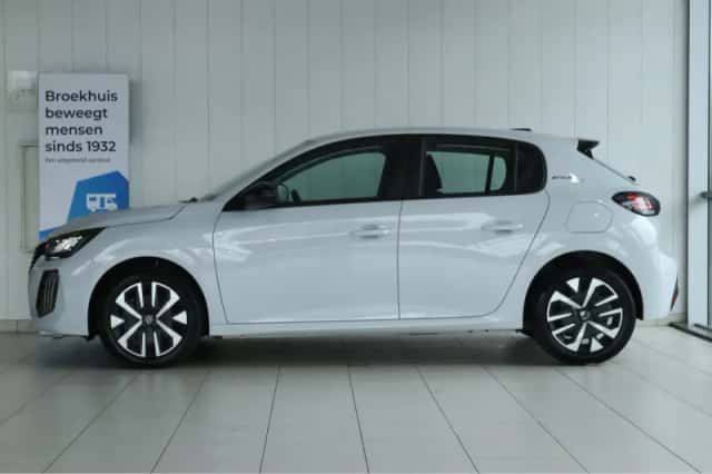 Peugeot 208 (2025) thumbnail 6