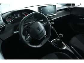 Peugeot 208 (2025) thumbnail 8
