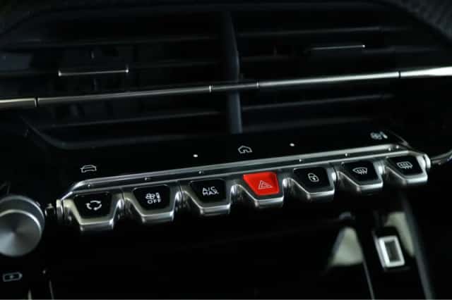 Peugeot 208 (2025) thumbnail 22