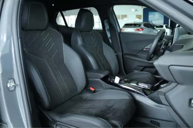 Peugeot 2008 (2025) thumbnail 3