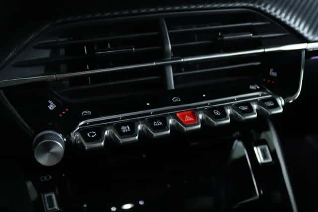 Peugeot 2008 (2025) thumbnail 25