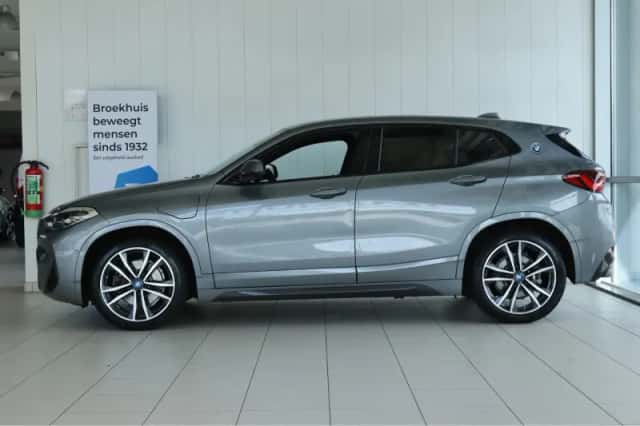 BMW X2 (2022) thumbnail 12