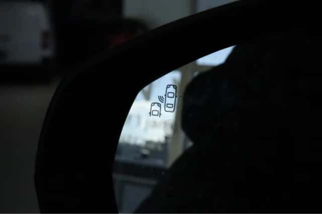 Peugeot 3008 (2021) thumbnail 16