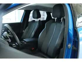 Peugeot 3008 (2021) thumbnail 3