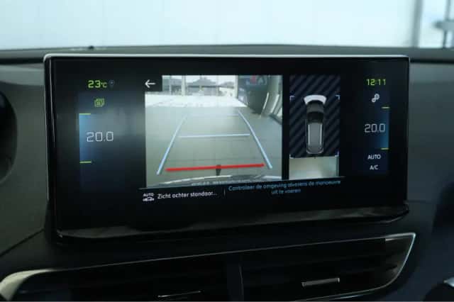 Peugeot 3008 (2021) thumbnail 25