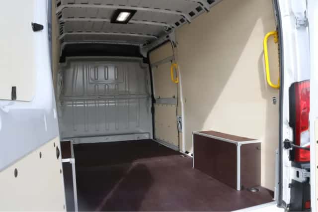 Peugeot Boxer (2024) thumbnail 15