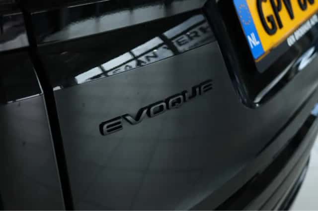Land Rover Range Rover Evoque (2024) thumbnail 17