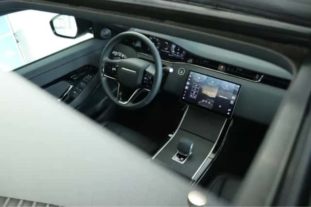 Land Rover Range Rover Evoque (2024) thumbnail 23