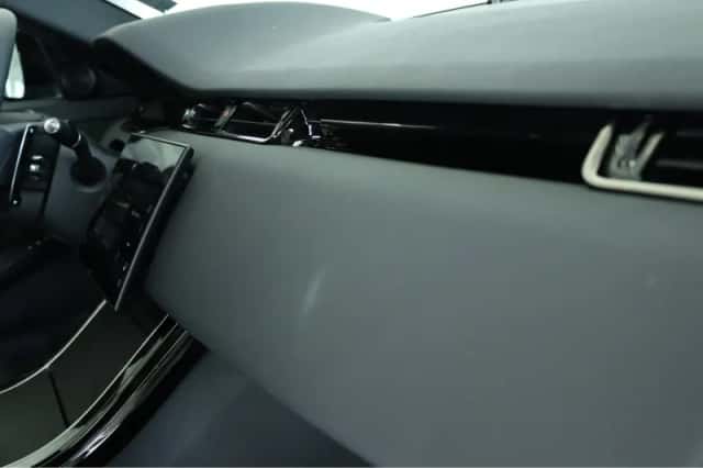 Land Rover Range Rover Evoque (2024) thumbnail 25