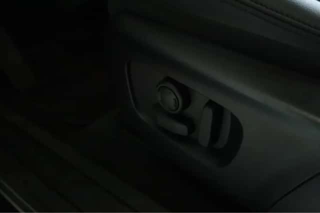 Land Rover Range Rover Evoque (2024) thumbnail 27
