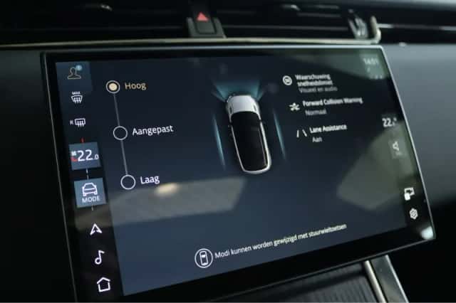 Land Rover Range Rover Evoque (2024) thumbnail 36