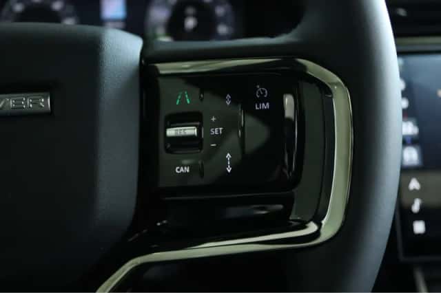 Land Rover Range Rover Evoque (2024) thumbnail 39