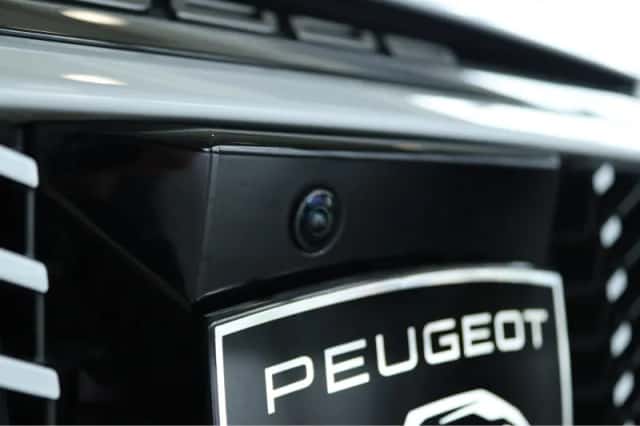 Peugeot e-3008 (2025) thumbnail 7