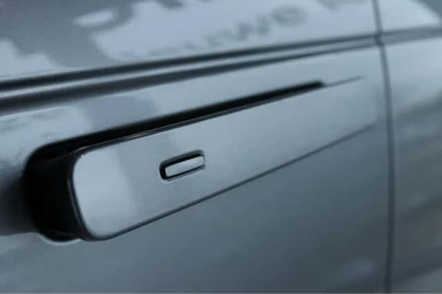 Land Rover Range Rover Velar (2021) thumbnail 11