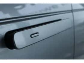 Land Rover Range Rover Velar (2021) thumbnail 11